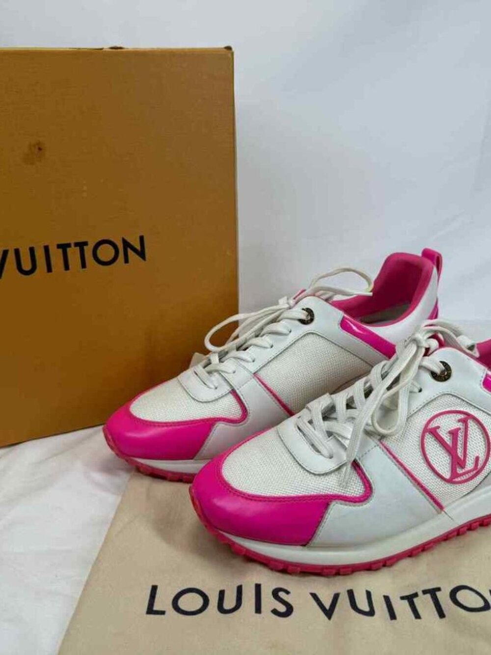 Louis Vuitton Run Away Sneaker Pink And White US Size 10 SPB-TS 356380